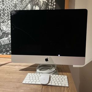 21.5-inch iMac 3.0GHz quad-core Intel Core i5 with Retina 4K display